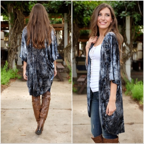 Teal Crushed Velvet Open Cardigan - Picture 2 of 5